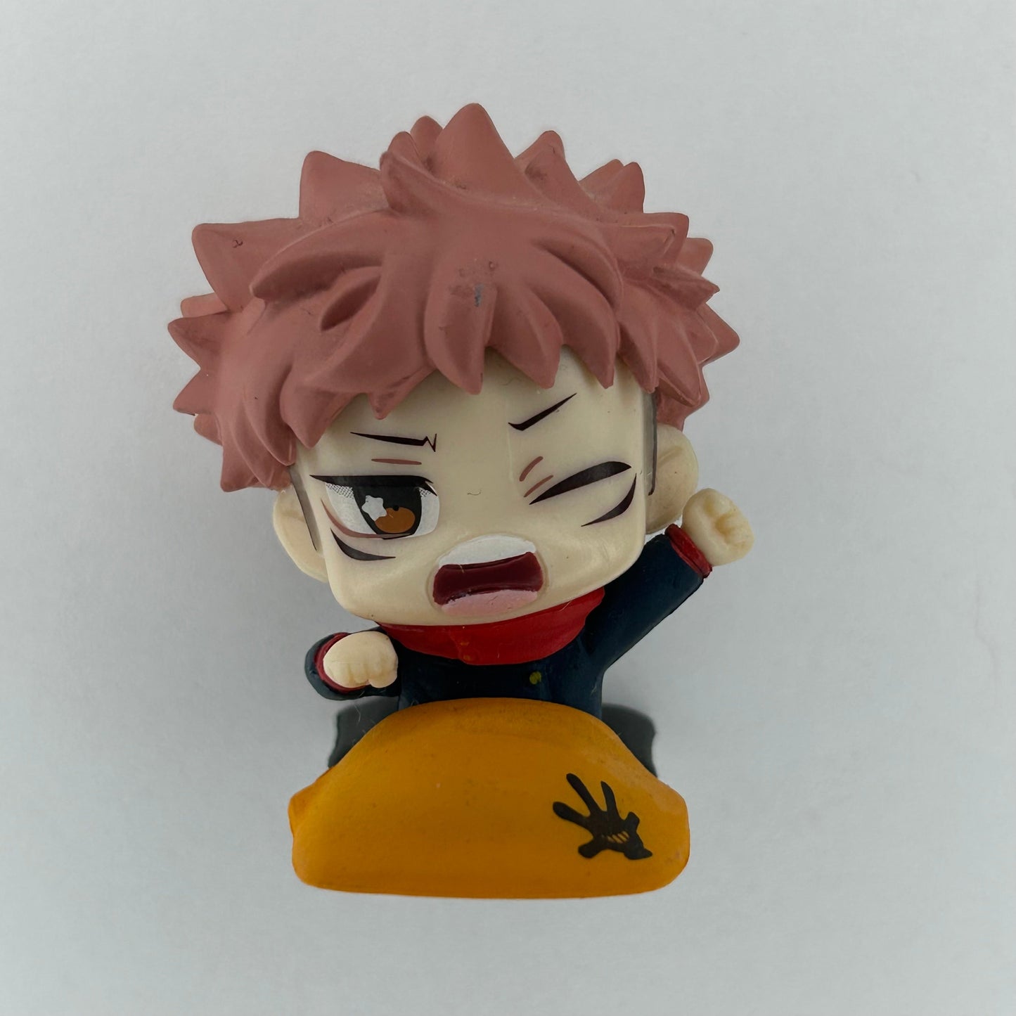 Jujutsu Kaisen Yuji Itadori Gacha Figur
