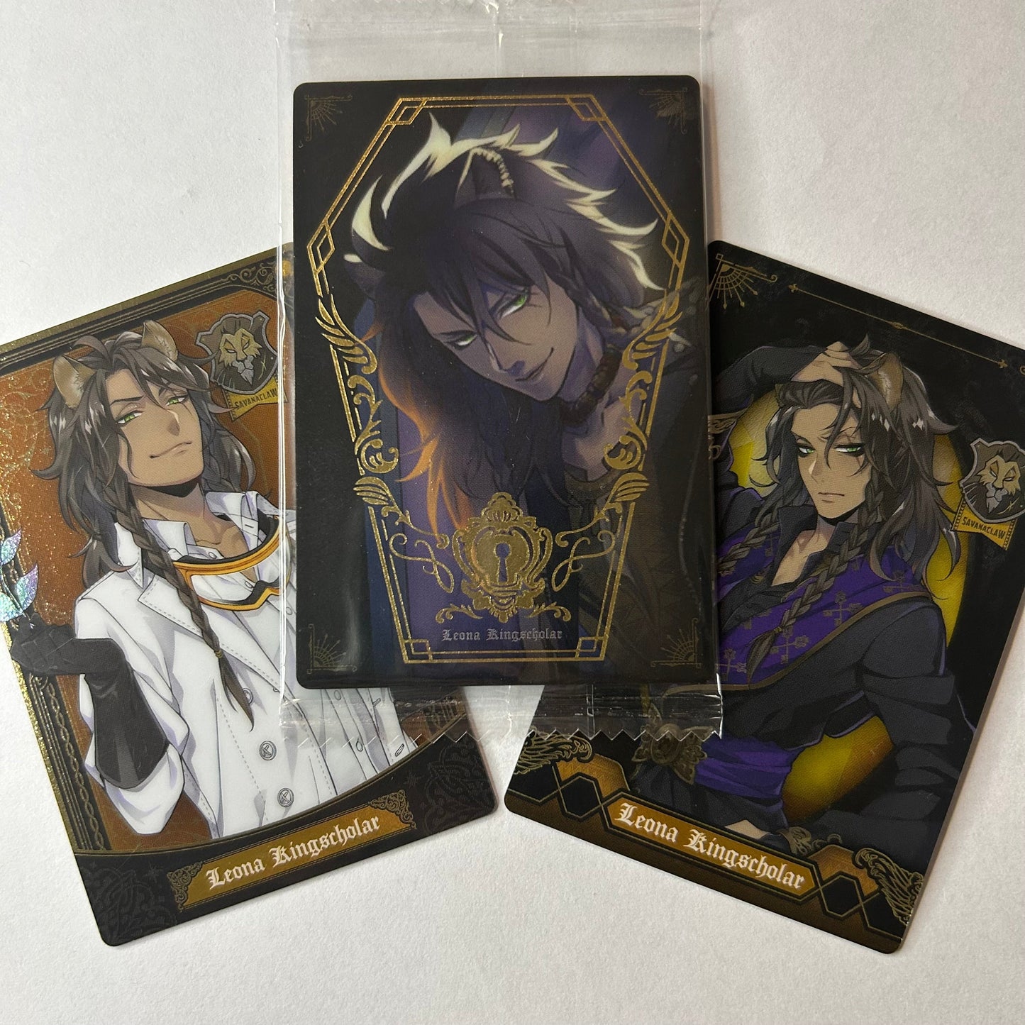 Twisted Wonderland Leona Kingscholar Trading Card Set