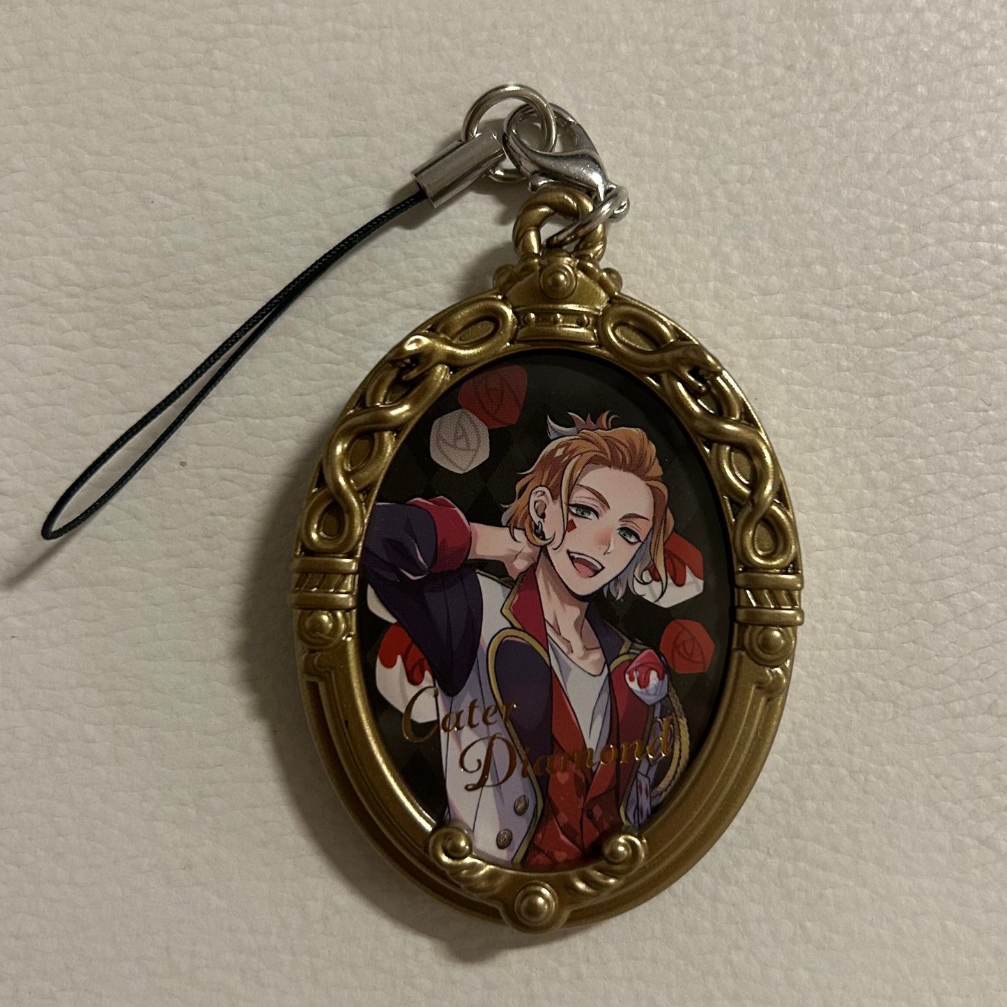 Twisted Wonderland Cater Diamond Anhänger