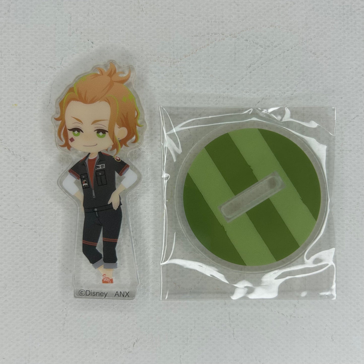Twisted Wonderland Cater Diamond Acrylic Stand