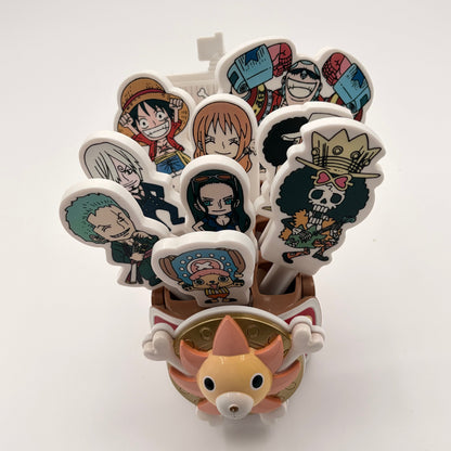 One Piece Thousand Sunny + 10 Standees