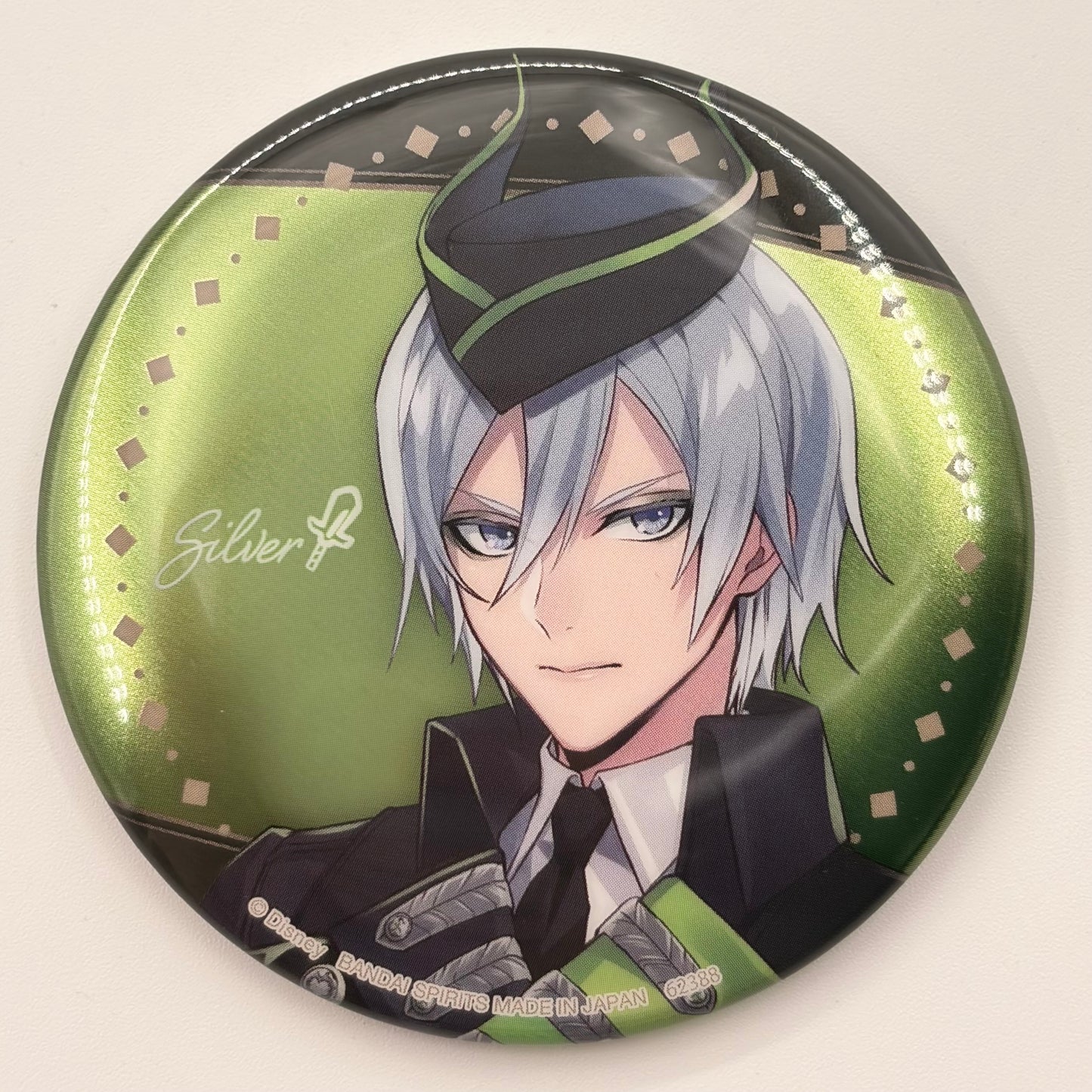 Twisted Wonderland Silver Button