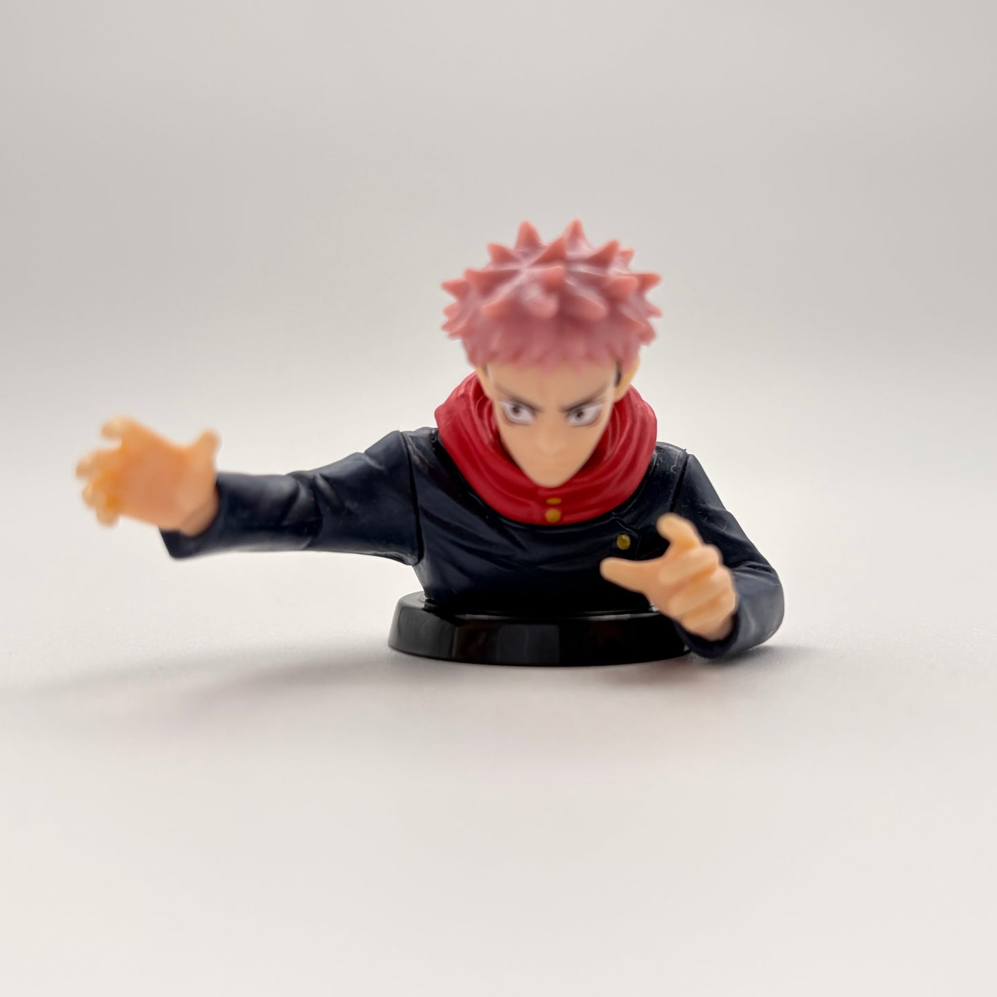 Jujutsu Kaisen Yuji Itadori Figure